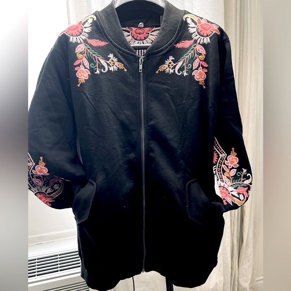 A K zip up black embroidered jacket - Picture 5 of 11